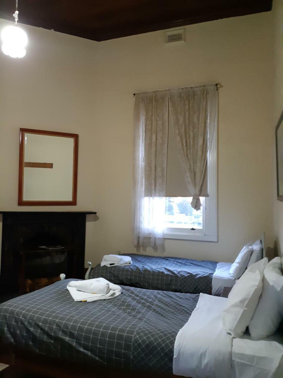 The Victoria Hotel 루더글렌 외부 사진